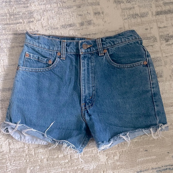 Vintage Levi Shorts - Picture 1 of 2